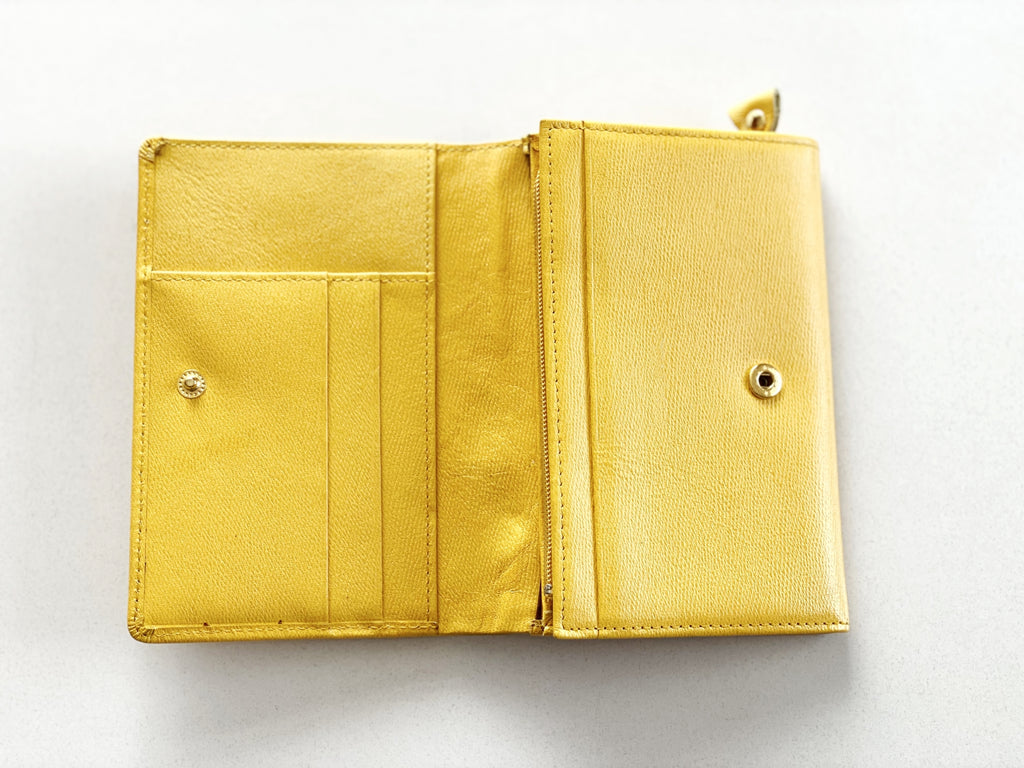 黄色い財布