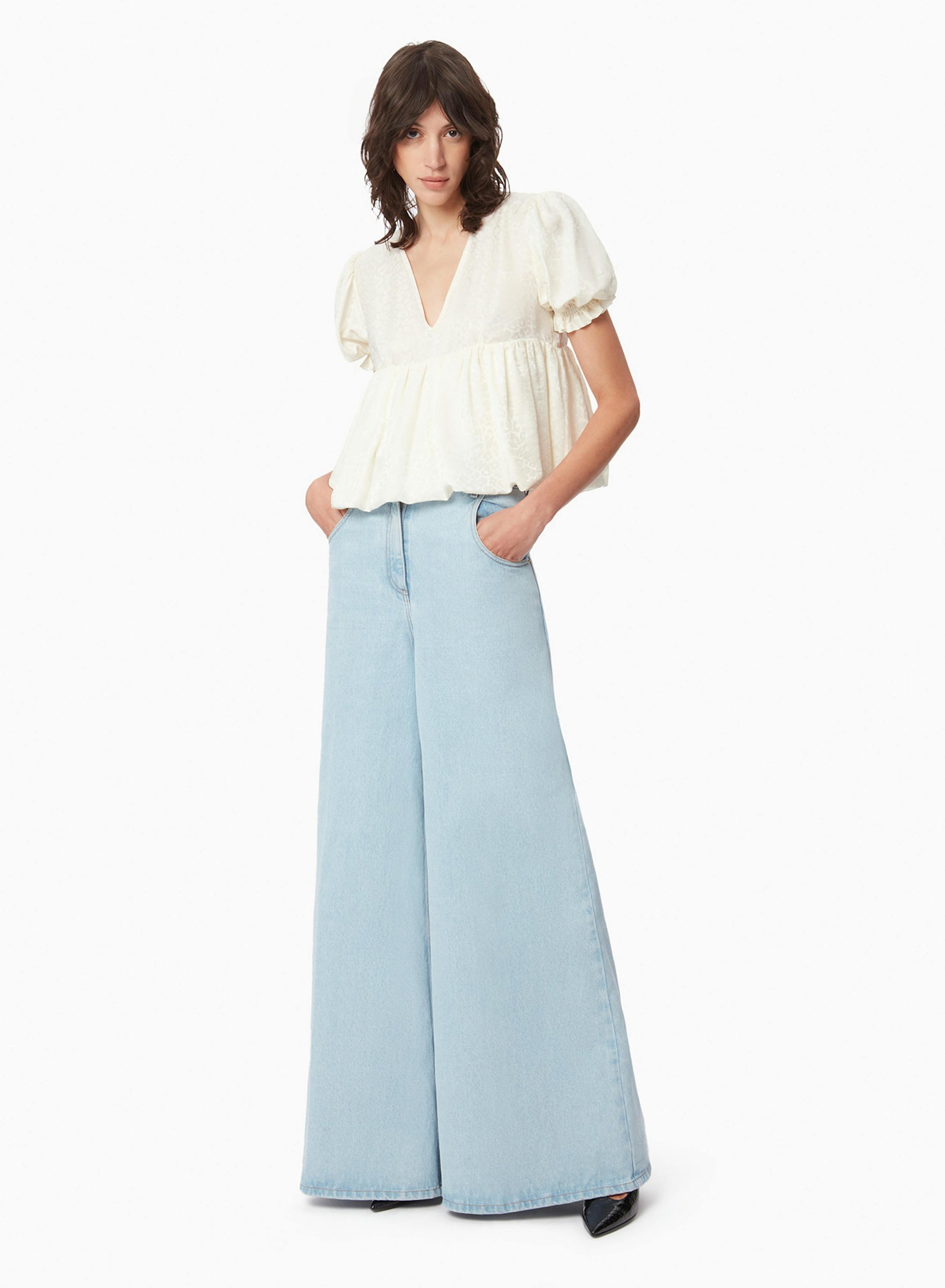 Babydoll top with ruched sleeves in creme - Nina Ricci