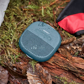 is the bose soundlink micro waterproof