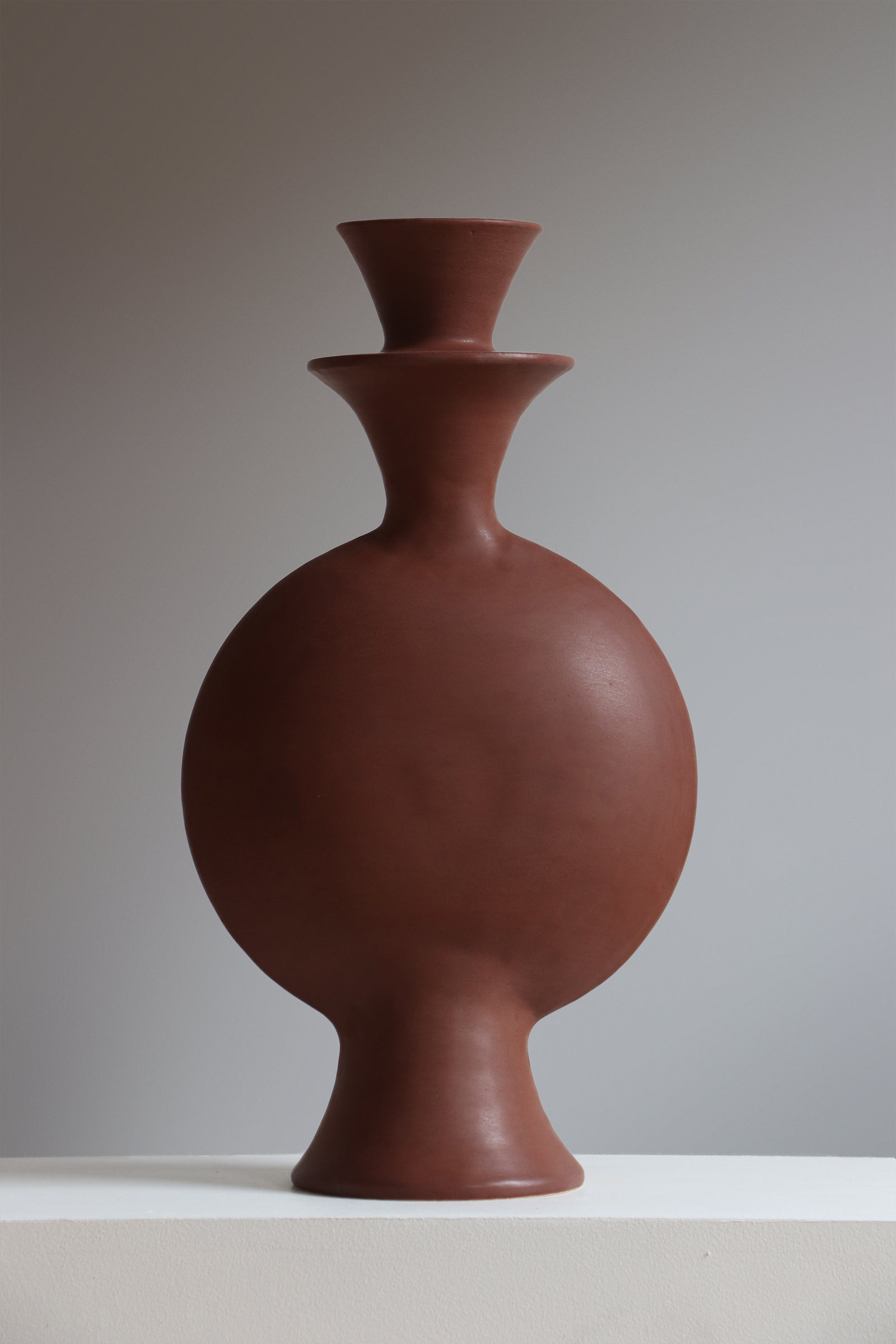 Antonia Vessel in Chestnut