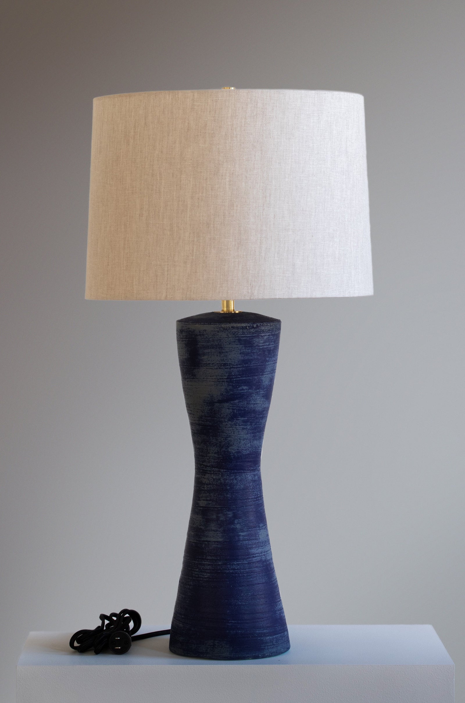 Albia 30" in Lapis