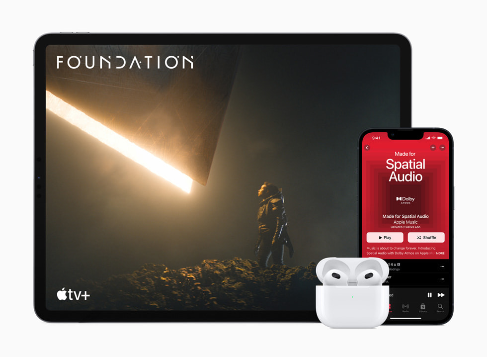 Conoce cómo puedes activar el audio espacial de los AirPods en tus dispositivos Apple.