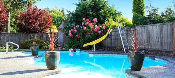 Cerramiento natural de jardines y piscina: cañizo, brezo, mimbre,.. – Tu  piscina y jardín