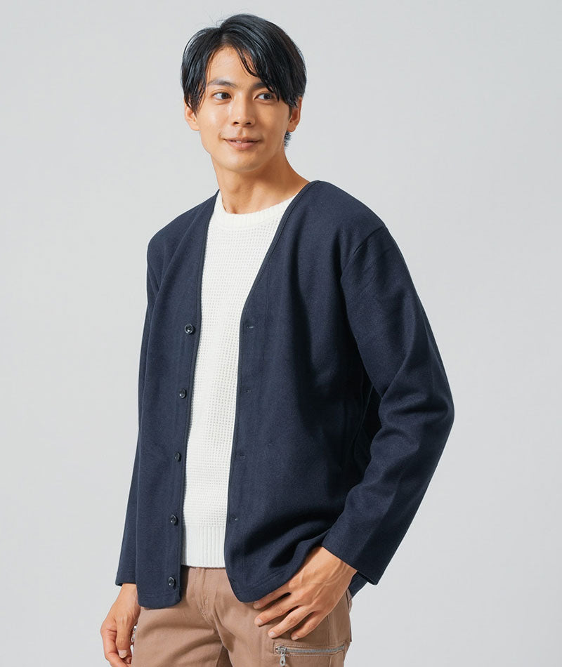 30代メンズ3点コーデセット　ネイビー長袖ノーカラージャケット×白長袖ニットTシャツ×ベージュスリムチノパンツ