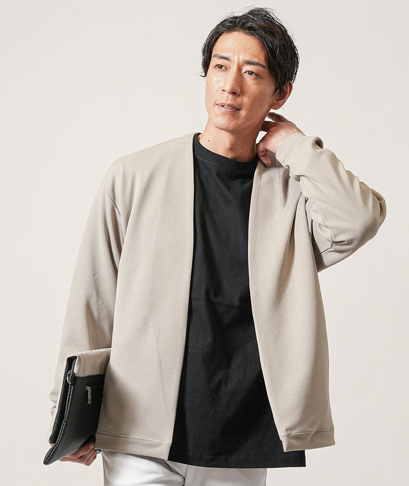 30代メンズ3点コーデセット　ベージュ長袖カーディガン×黒長袖Tシャツ×白スキニーテーパードチノパンツ