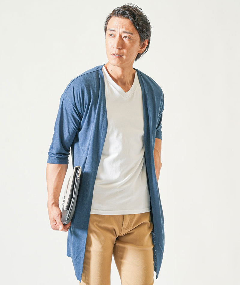 40代メンズ夏の3点コーデセット　ネイビー7分袖ロングカーディガン×白半袖Tシャツ×ベージュアンクルチノパンツ