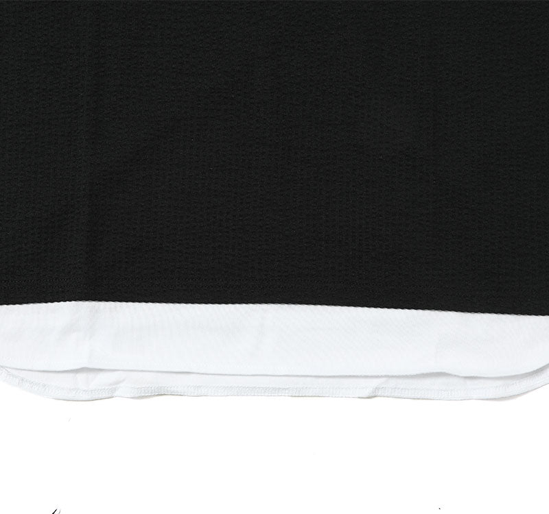 「セール品」フェイクレイヤードデザインTシャツ×ダブルリングネックレス　２点セットのモデル着用画像