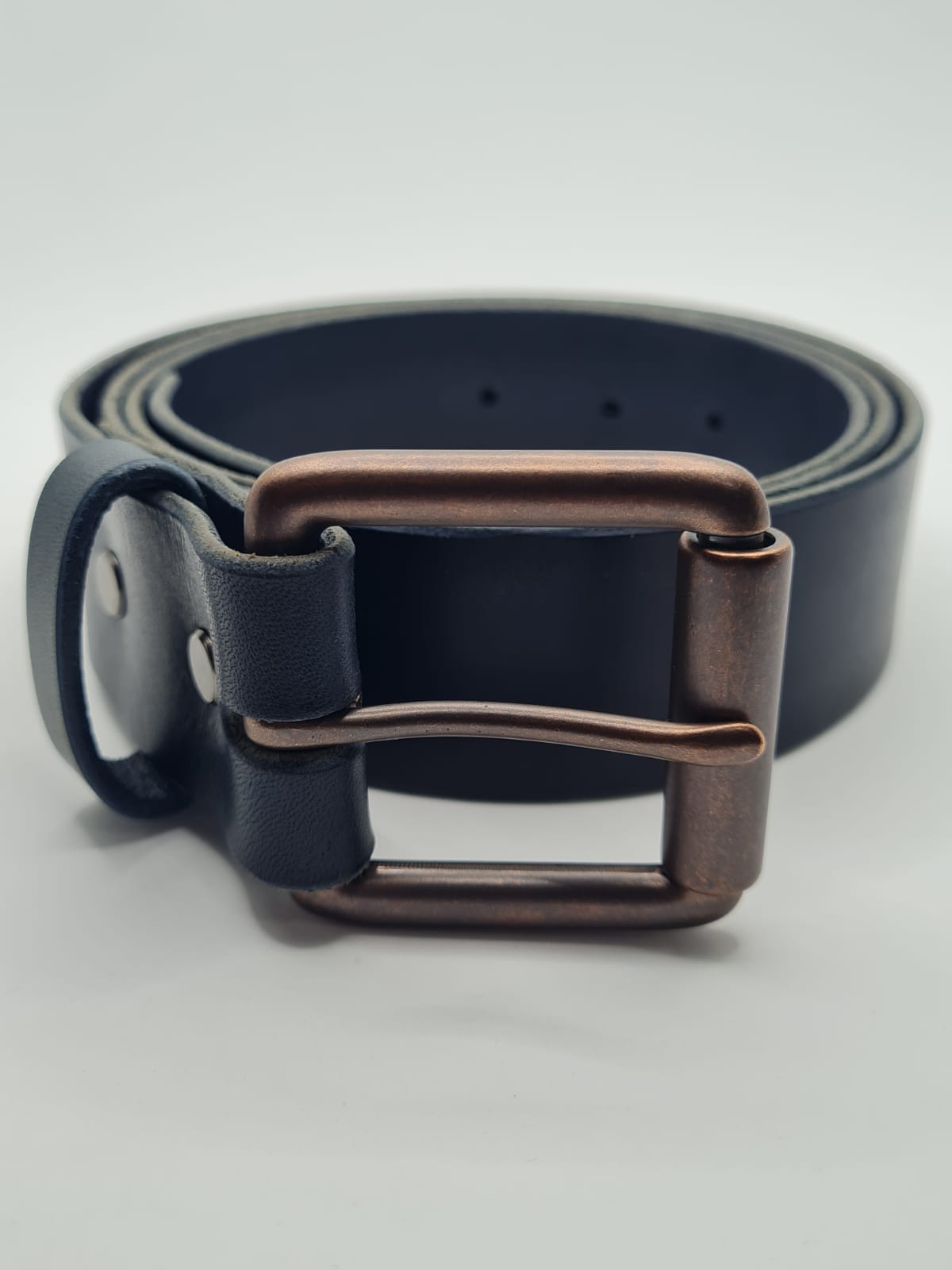 Como - Dark Blue Leather Belt with Vintage Copper Buckle – House of Cato