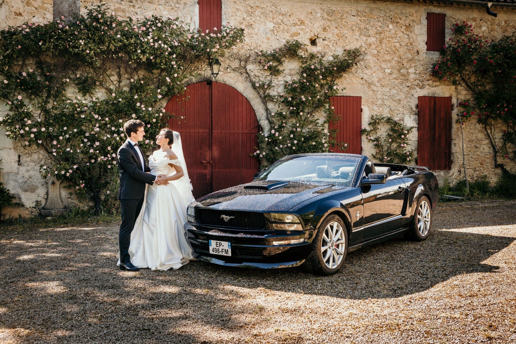 Voiture des mariés - Mariage Dolce Vita Eleonore et Baudoin.jpg__PID:81f2fffd-d43f-4ce0-a322-071cd6aeaaa3