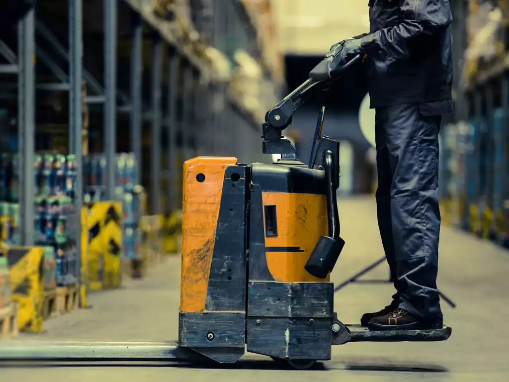 10 FAQs about Pallet Jacks article preview photo