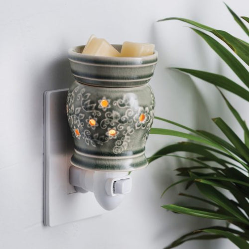 Chai Pluggable Fragrance Warmer – Door County Candle