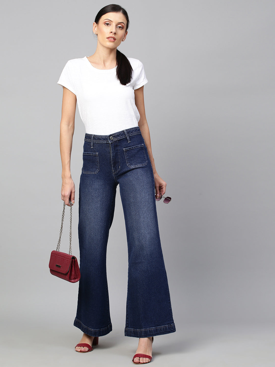 Malcolm Jeans - Mid Rise Contrast Stitch Flared Denim Jeans in White Denim