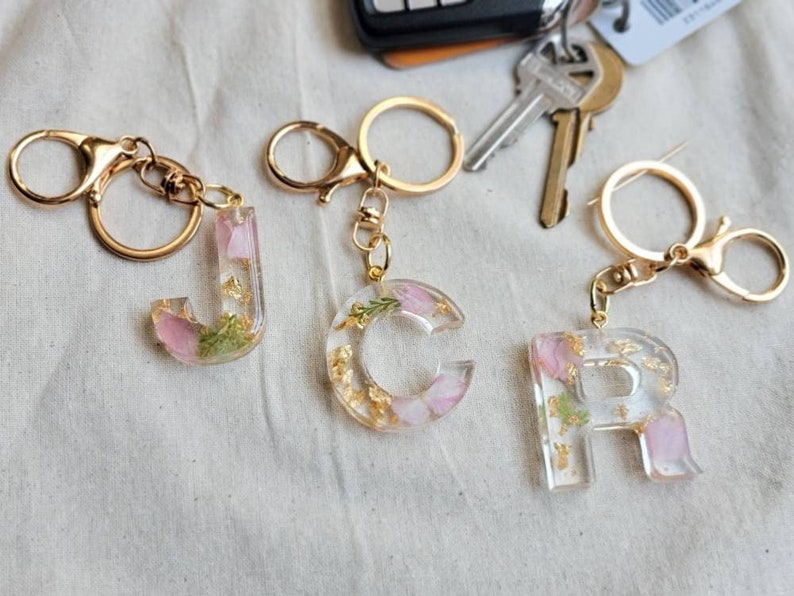 gold keychain design