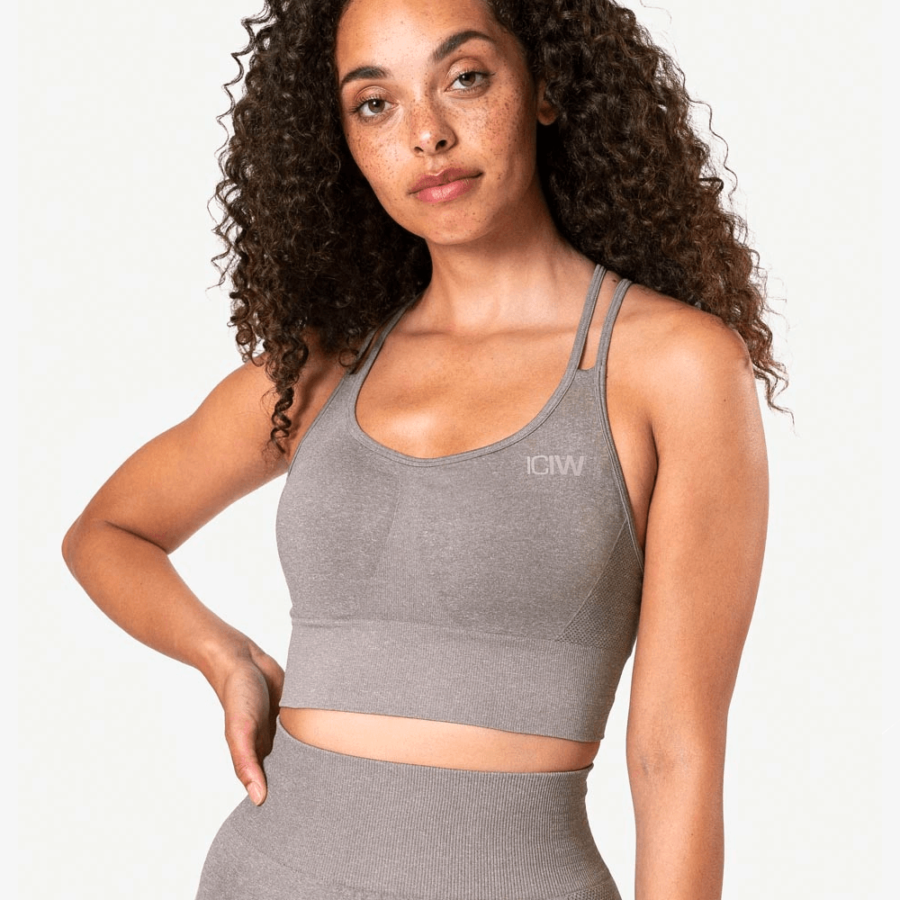 Brug ICANIWILL Define Seamless Sports Bra Taupe Melange til en forbedret oplevelse