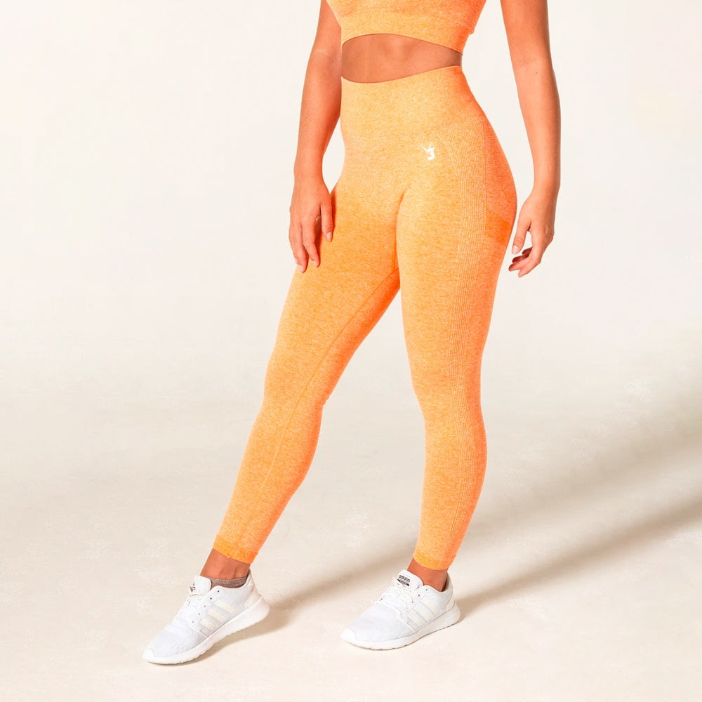 Se V3 Apparel Define Seamless Scrunch Leggings - Orange Marl hos Muscle House