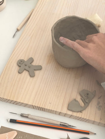 Taller de ceramica en pipa&happy haz tu pieza de cerámica en nuestro taller