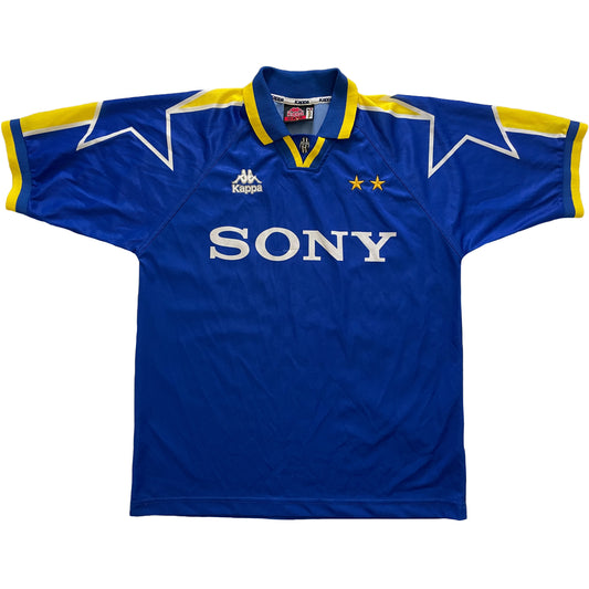 Paris Saint-Germain Cup Shirt football shirt 2004 - 2005. Sponsored by  Nestlé Lion