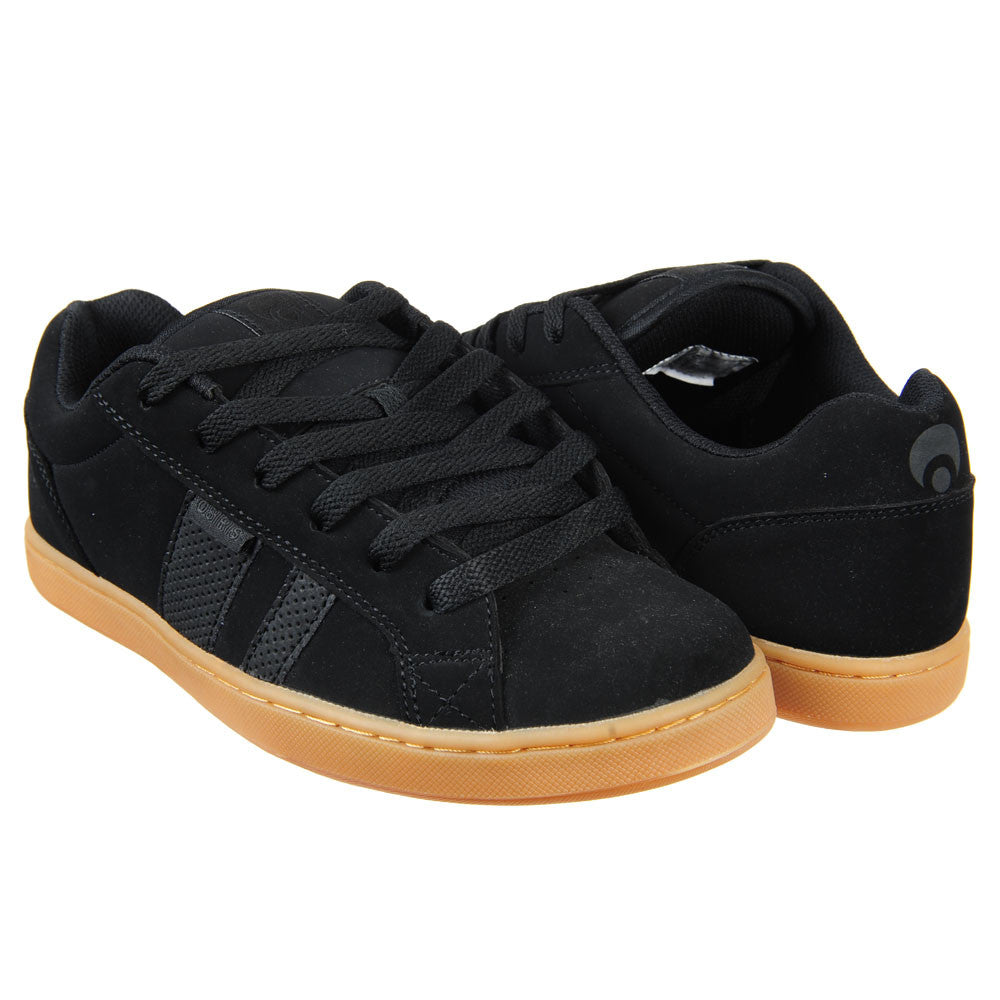 skate shoes black gum