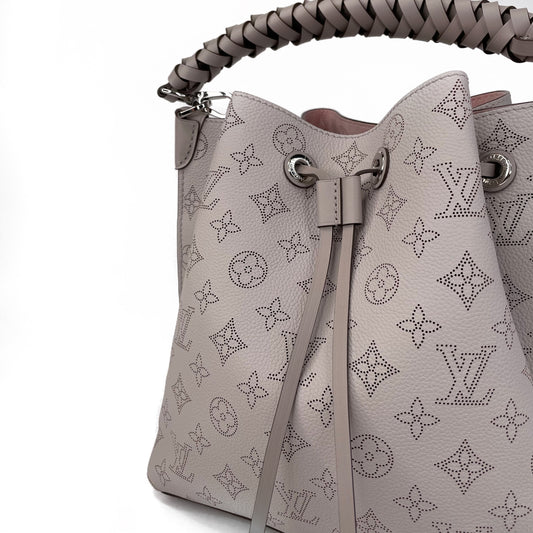 Louis Vuitton Beaubourg Hobo MM Bag – Wilder's Consignment House