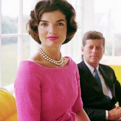 Beautiful photo of Jackie Kennedy in Pearls