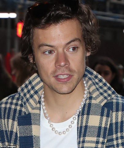 Harry Styles in Pearls