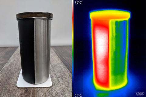 Comparatif du rayonnement infrarouge entre de l'acier brossé et de l'acier en noir mat