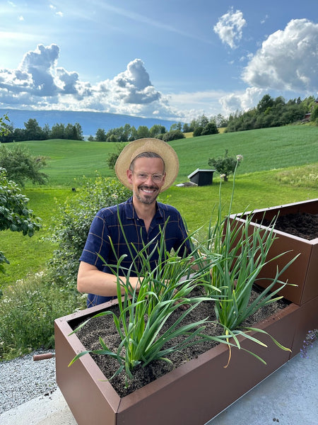 Arcticgardener Anders Røyneberg med sitt BEDD