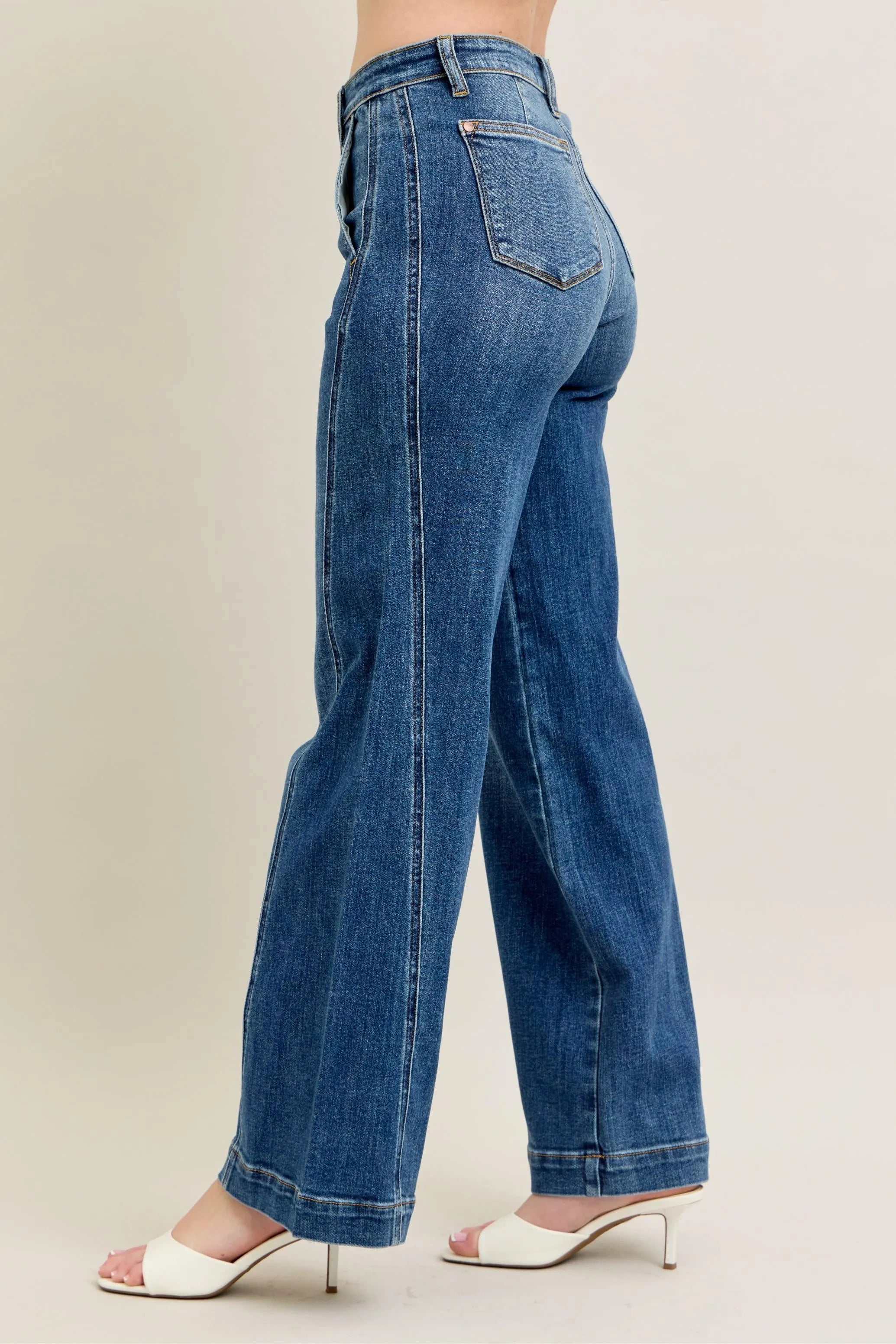 https://cdn.shopify.com/s/files/1/0605/3992/8747/files/1c27f6374d7040e4a4cd39a71129ae94-Max-Origin.webp?v=1749029088