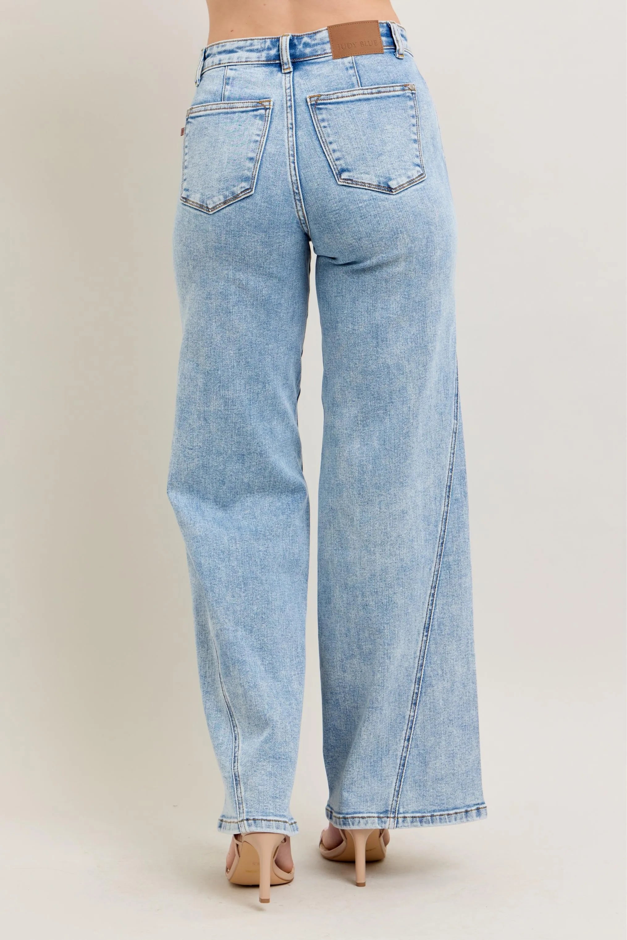 https://cdn.shopify.com/s/files/1/0605/3992/8747/files/390028b25a5742bc8e595daabf5b95de-Max-Origin.webp?v=1749028957