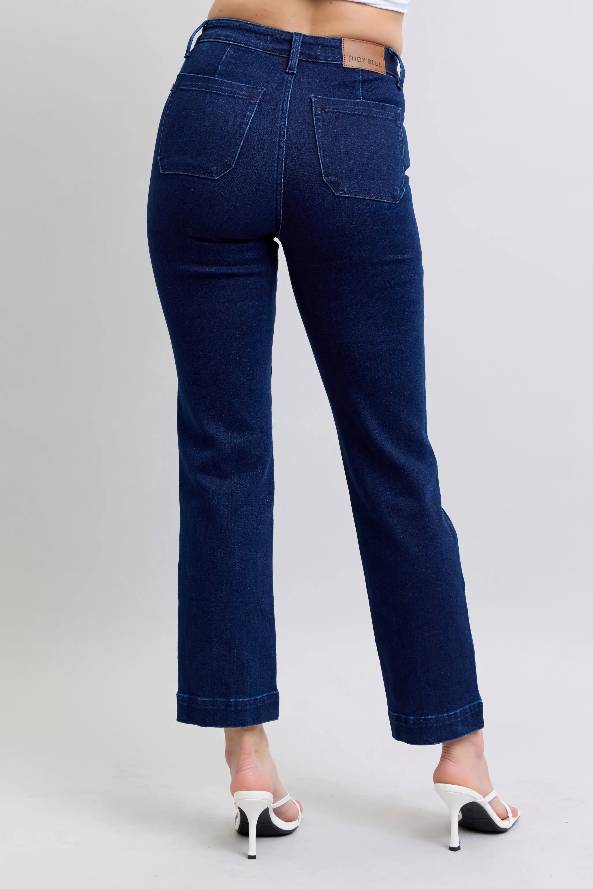 https://cdn.shopify.com/s/files/1/0605/3992/8747/files/4ef8de317d97473e85e5a3ccc99275e1-Max-Origin.webp?v=1749530301
