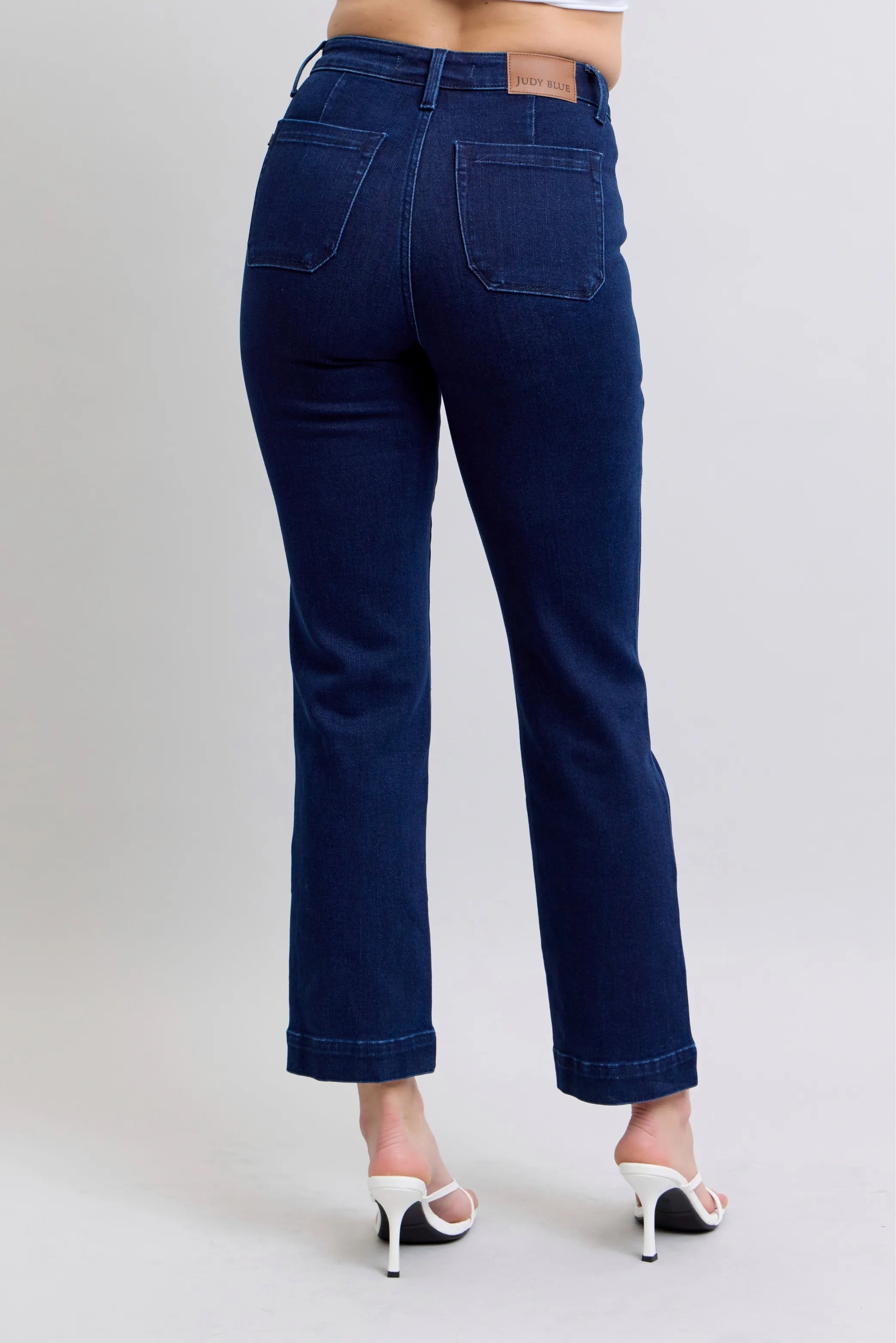 https://cdn.shopify.com/s/files/1/0605/3992/8747/files/61150373e6a64f2a8fd31b5ef8b9c516-Max-Origin.webp?v=1749530301