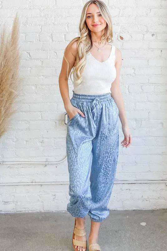 https://cdn.shopify.com/s/files/1/0605/3992/8747/files/64c85839ca7f4fe98a53d6fc66b0bd33-Max-Origin.webp?v=1744721207