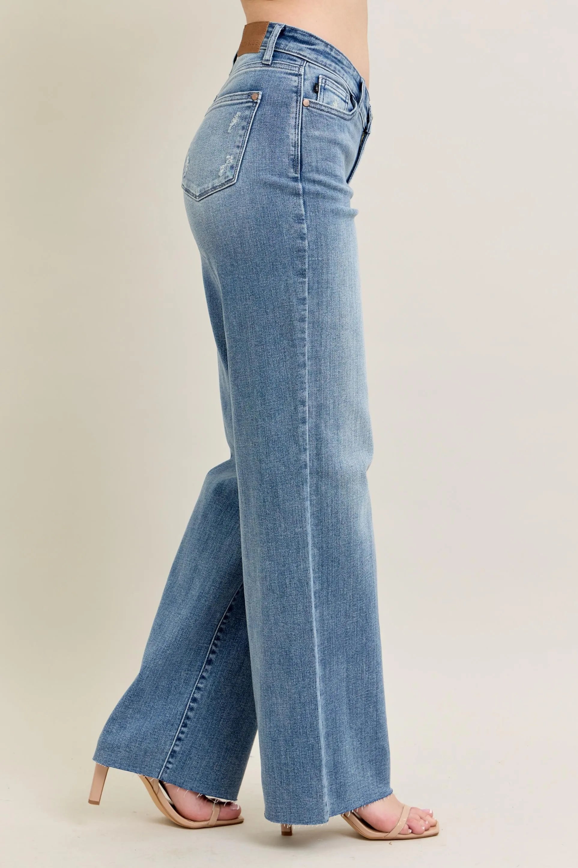 https://cdn.shopify.com/s/files/1/0605/3992/8747/files/968bc77ada5146fd910be9a8d7cf8c67-Max-Origin.webp?v=1749613439