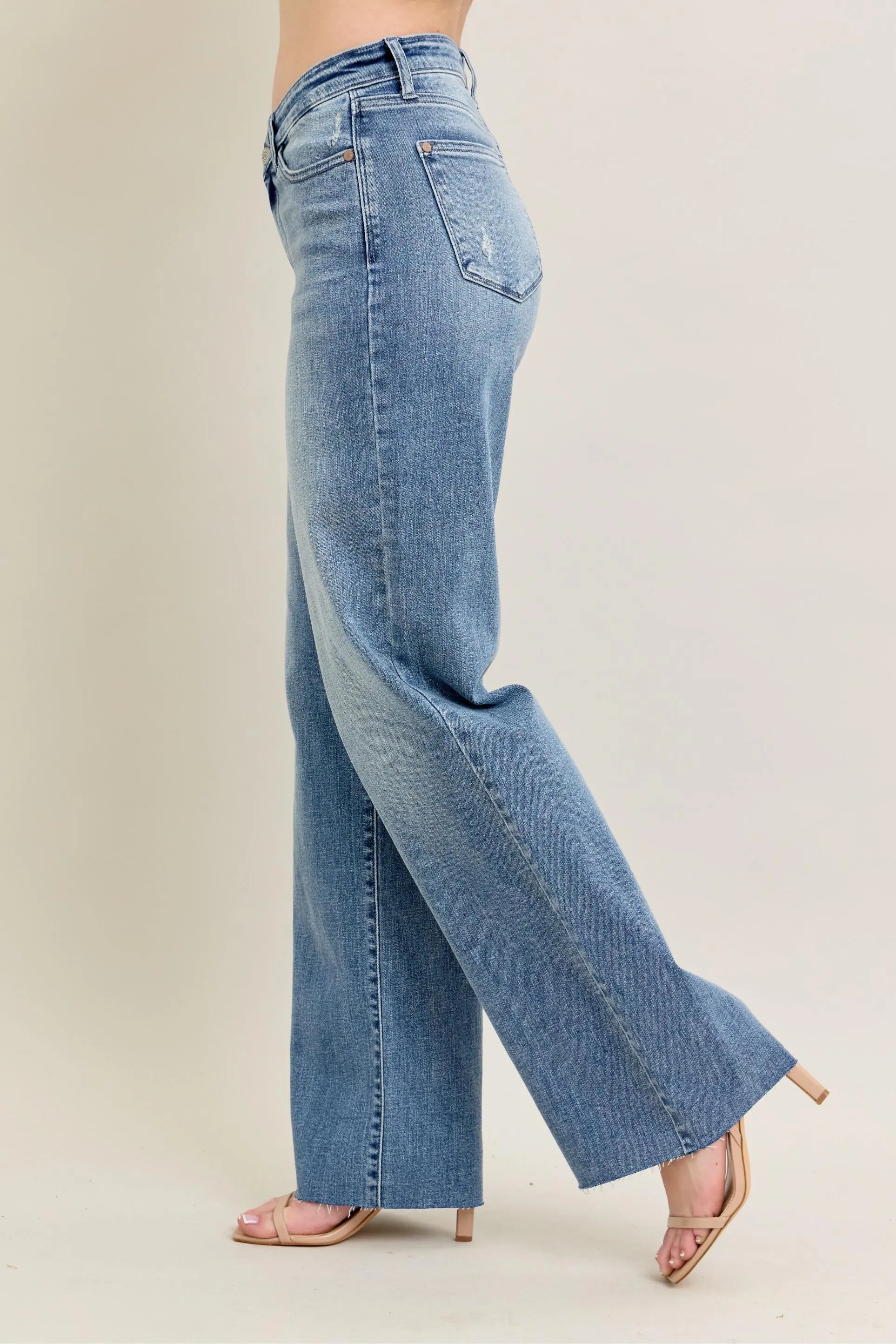https://cdn.shopify.com/s/files/1/0605/3992/8747/files/a684f46c70d342c7861967a6f1eb5ee1-Max-Origin.webp?v=1749613439