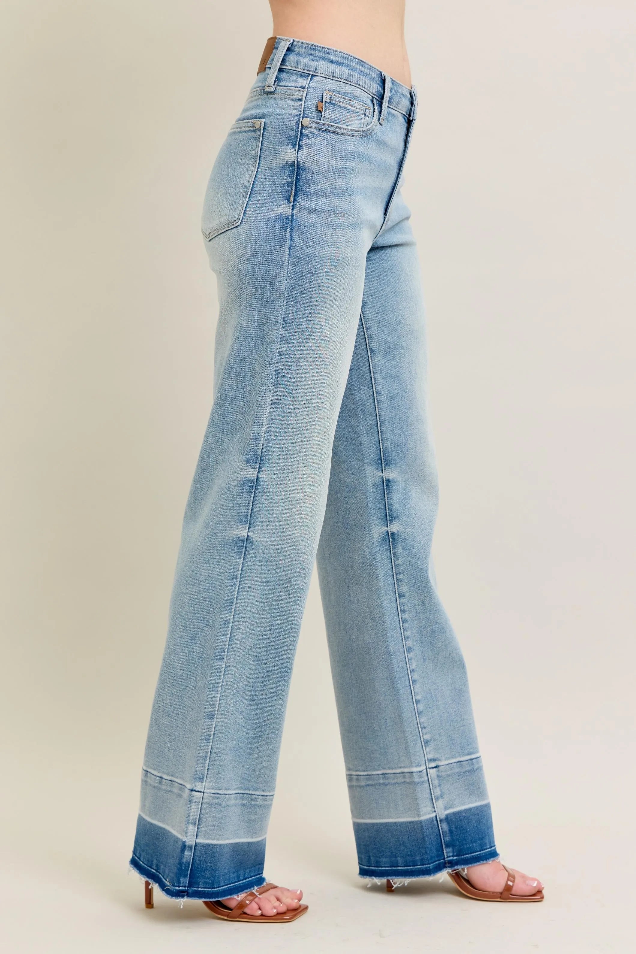 https://cdn.shopify.com/s/files/1/0605/3992/8747/files/b72cd721712d44b89ccfa8261442e6ff-Max-Origin.webp?v=1748345724