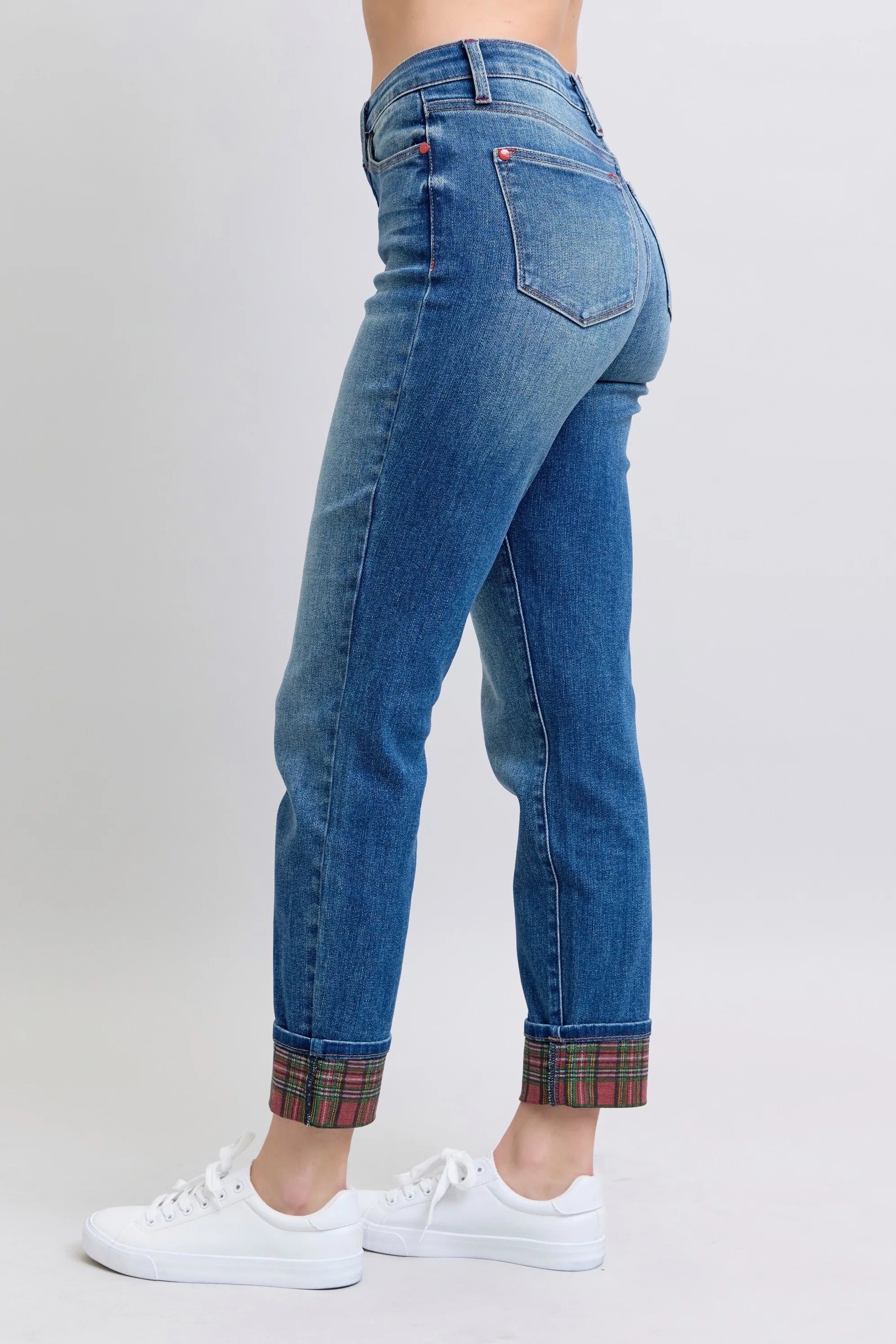 https://cdn.shopify.com/s/files/1/0605/3992/8747/files/ca2650cedc5c46978897cfcaac57156b-Max-Origin.webp?v=1749530241