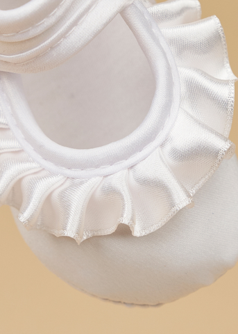 White Satin Ballerinas with Ruffle and Buckle for Girls 231223 Sinderella