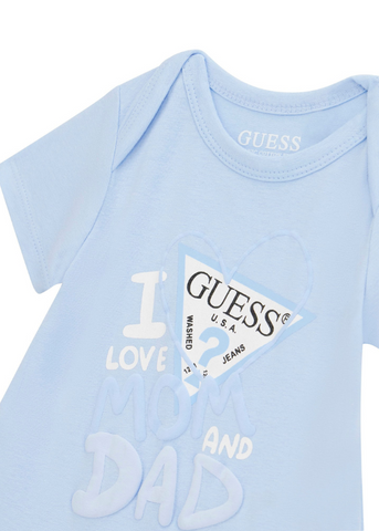 Set 2 Piese, Body Bleu cu Maneca Scurta I love Mom & Dad si Pantaloni Scurti H4GW07 Guess