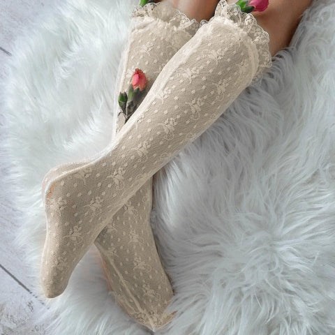 Long Cream Lace Socks Face Condor 4502