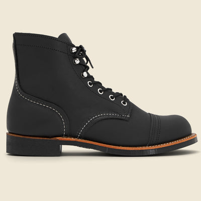 Iron Ranger No. 8086 - Charcoal Rough & Tough - Mini-Lug Sole