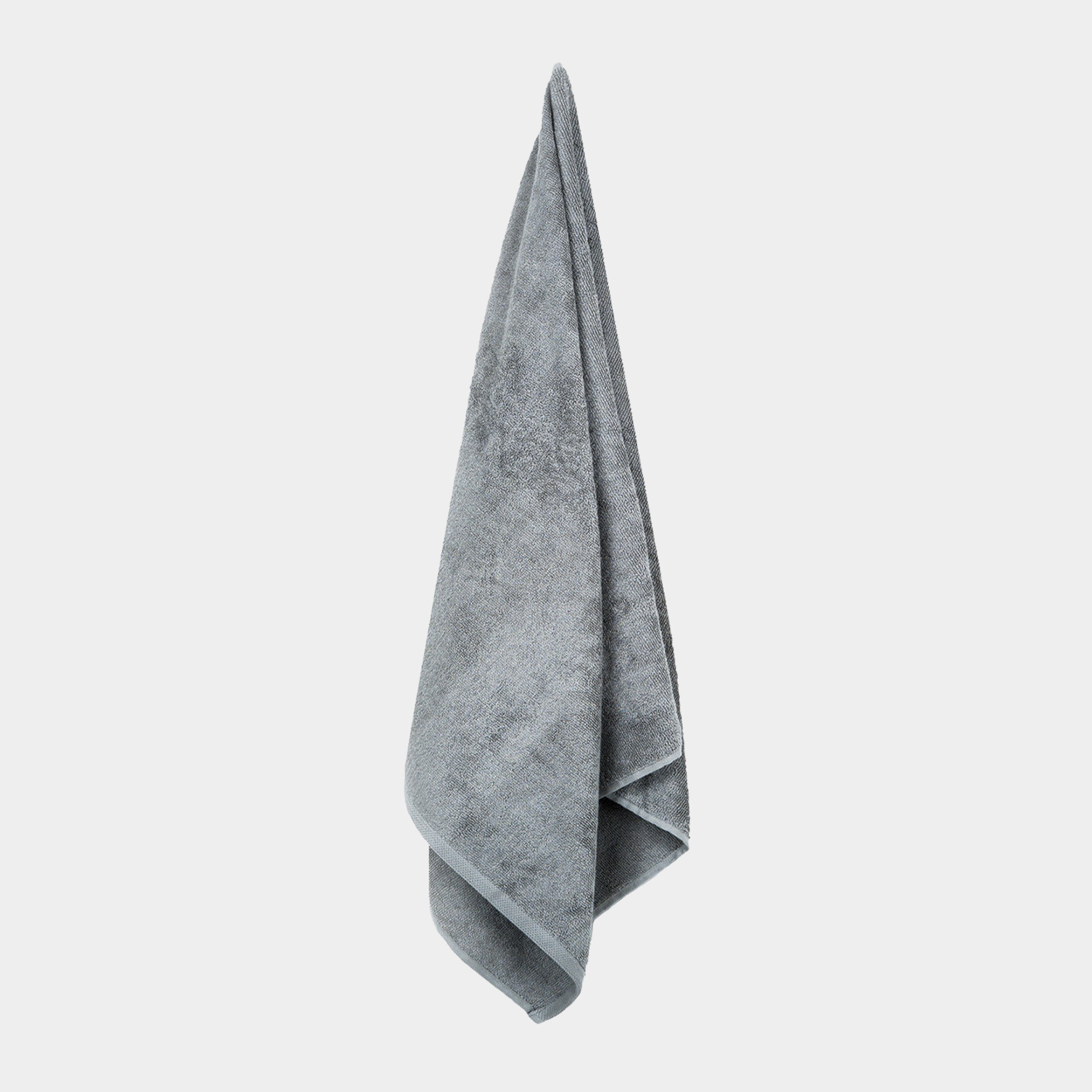 Se Bambus håndklæde 50x90 cm gråy fra Nordic Weaving hos Bambustøj.dk