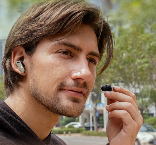 automatic in-ear detection