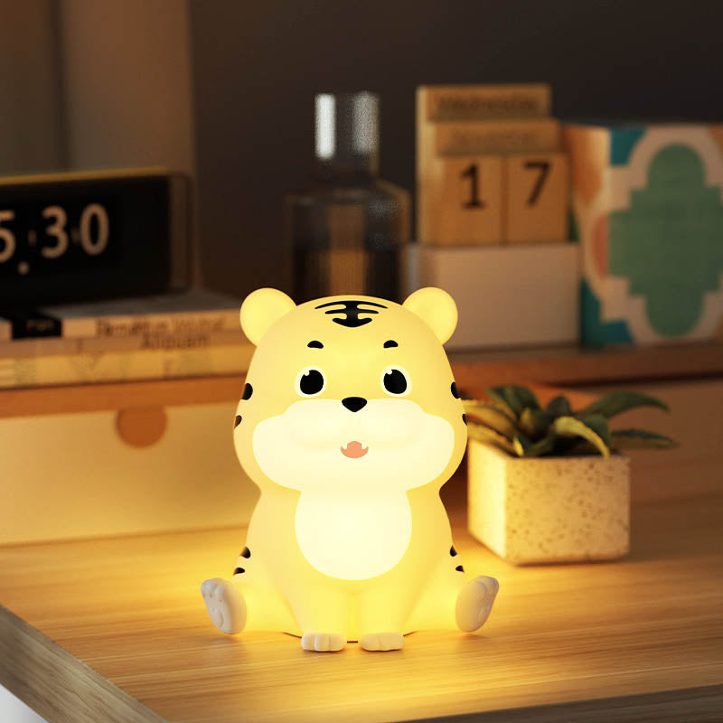 HUA5D Reveil Numerique Enfant Veilleuse Tigre Cadeau d'anniversaire Ado  Garcon Fille,Reveil Digital Wake Up Light avec LED 7 Couleurs Changer La  Date