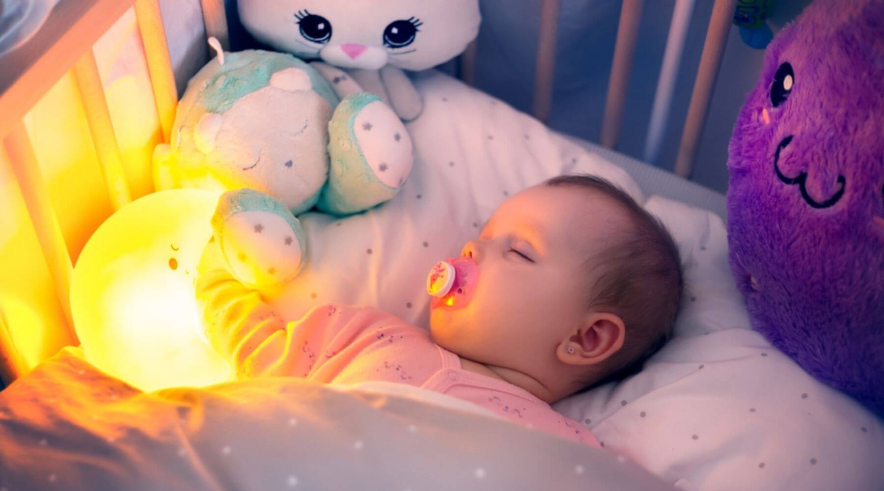 Lumière, veilleuse ou noir complet : comment favoriser un bon sommeil chez  l'enfant ?