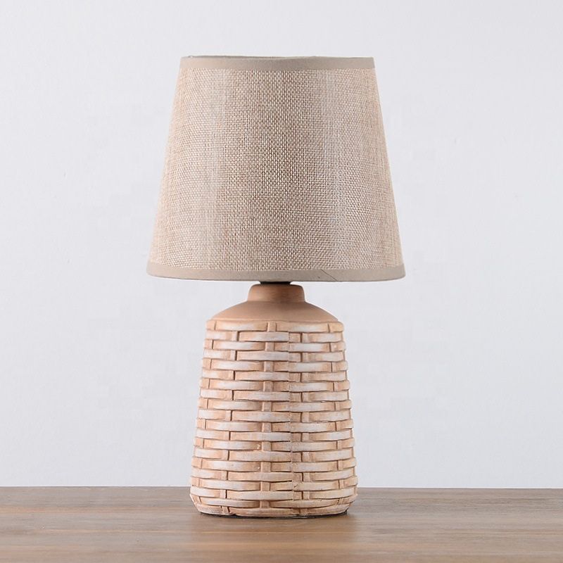 petite lampe de chevet bois à poser éteinte