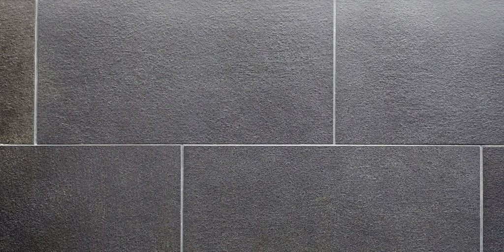 Porcelain stoneware tiles can be cut up to a thickness of 2 cm with the Flex