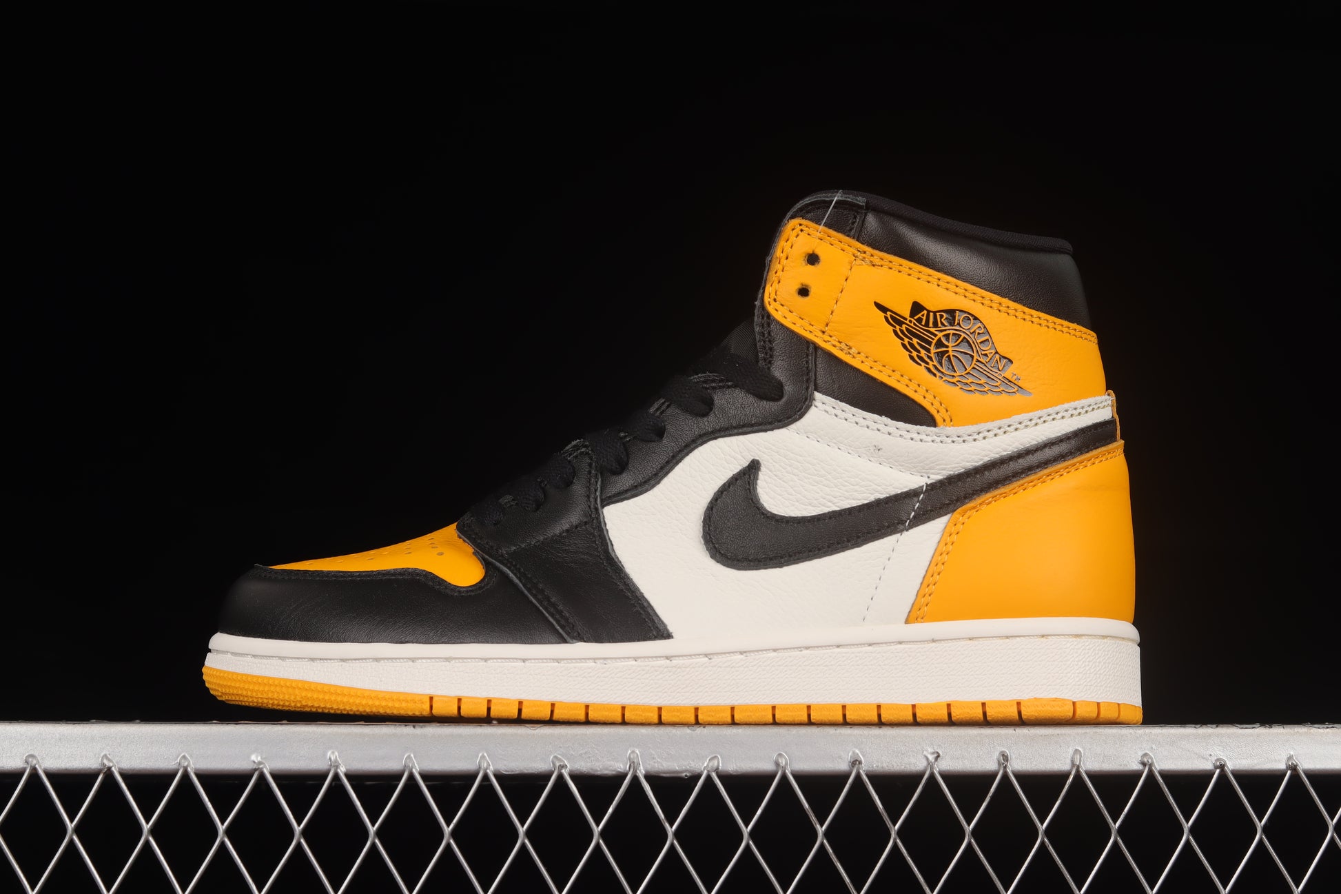 yellow toe jordan 1 high