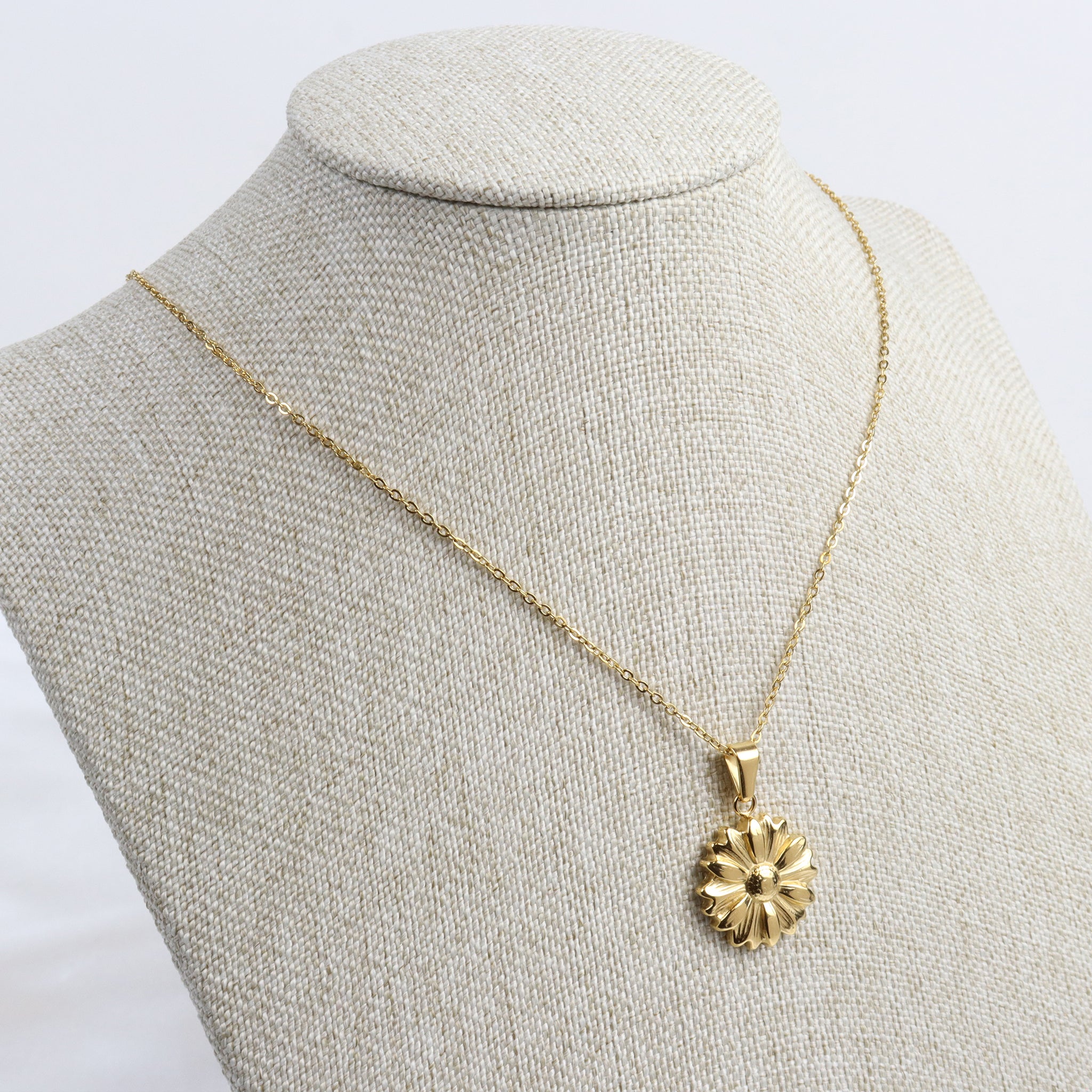 Dije Girasol – KAREN RAMOS JEWELRY