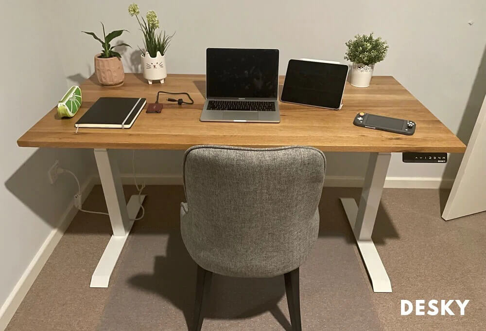 Home office sit stand desk in bamboo