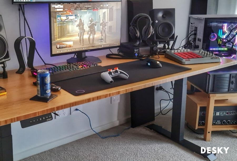 gaming sit-stand desk